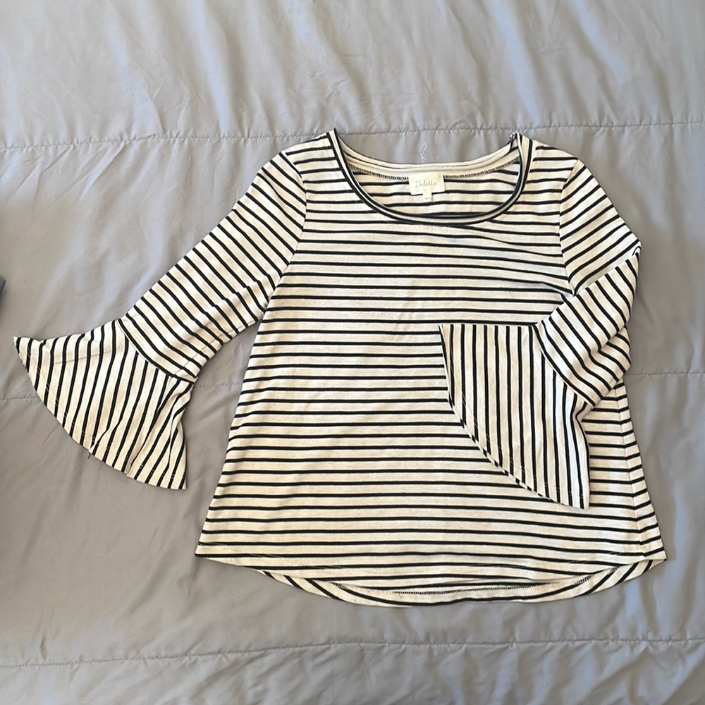 Deletta Striped Top Flare Sleeve